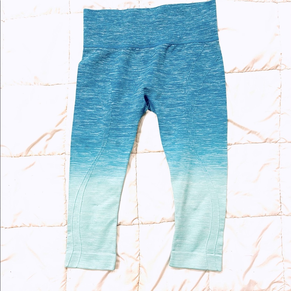 High Rise, Short Athletic Workout Leggings Flat Tummy